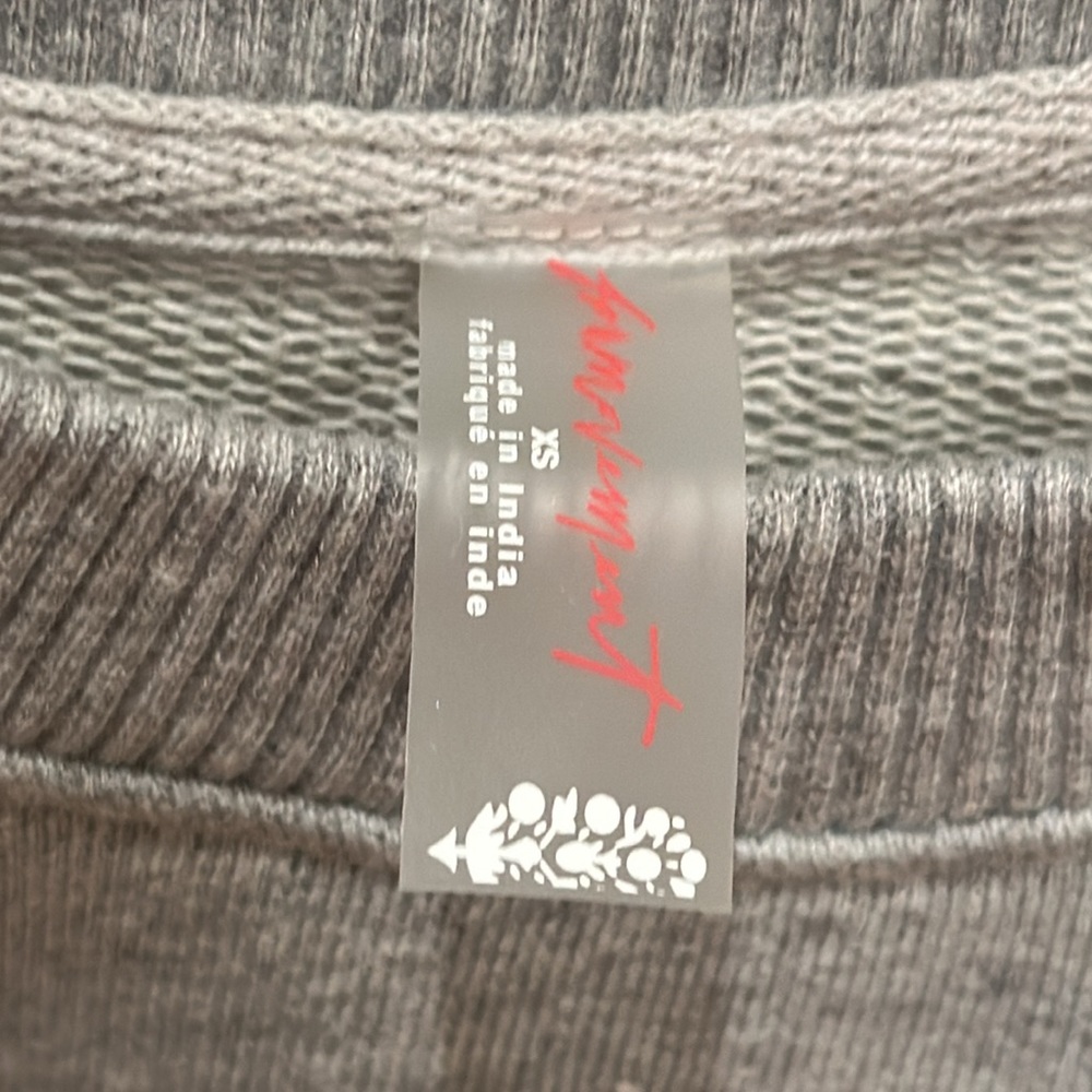 FP Movement NWT Odette side ties sweatshirt XS - Picture 9 of 9